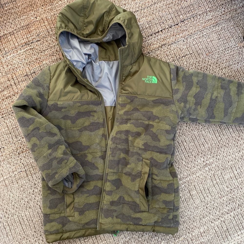 The North Face Kids Olive Green Camo Hooded Fleece Puffer